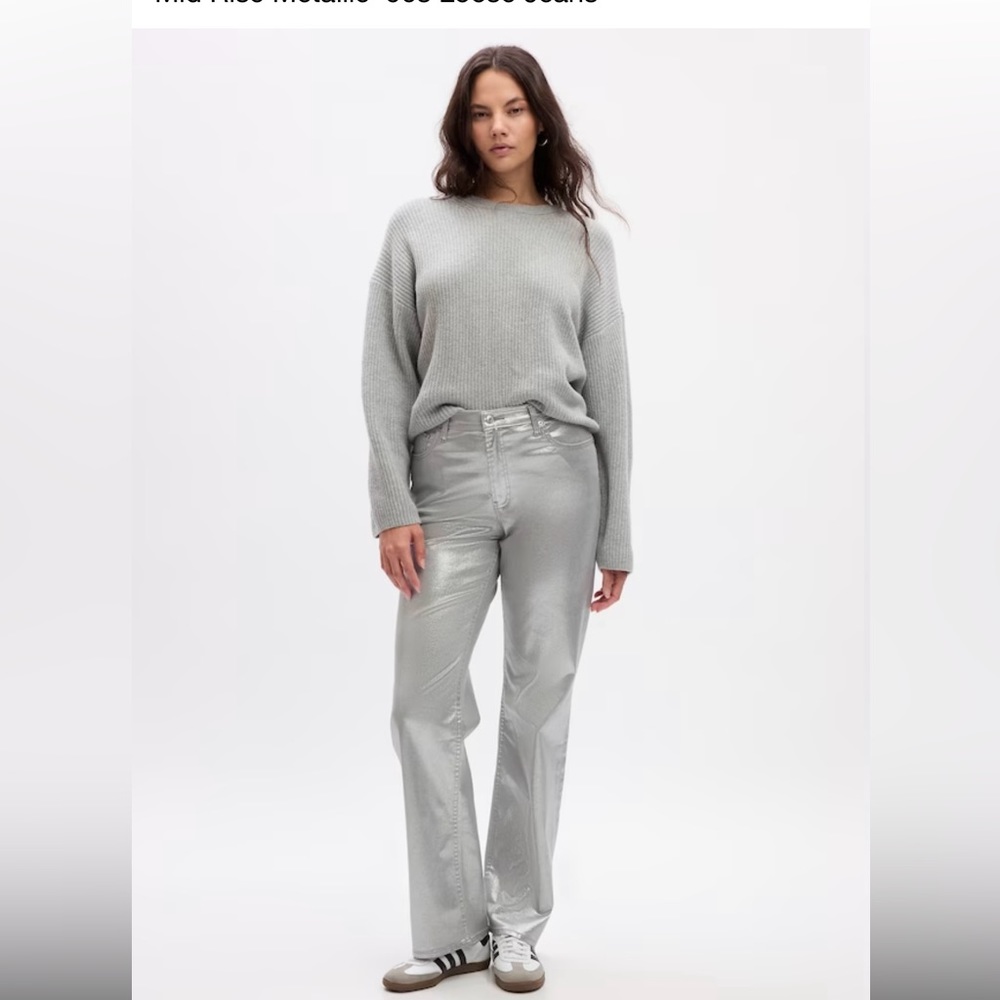 Mid Rise Metallic ‘90s loose jeans NWT